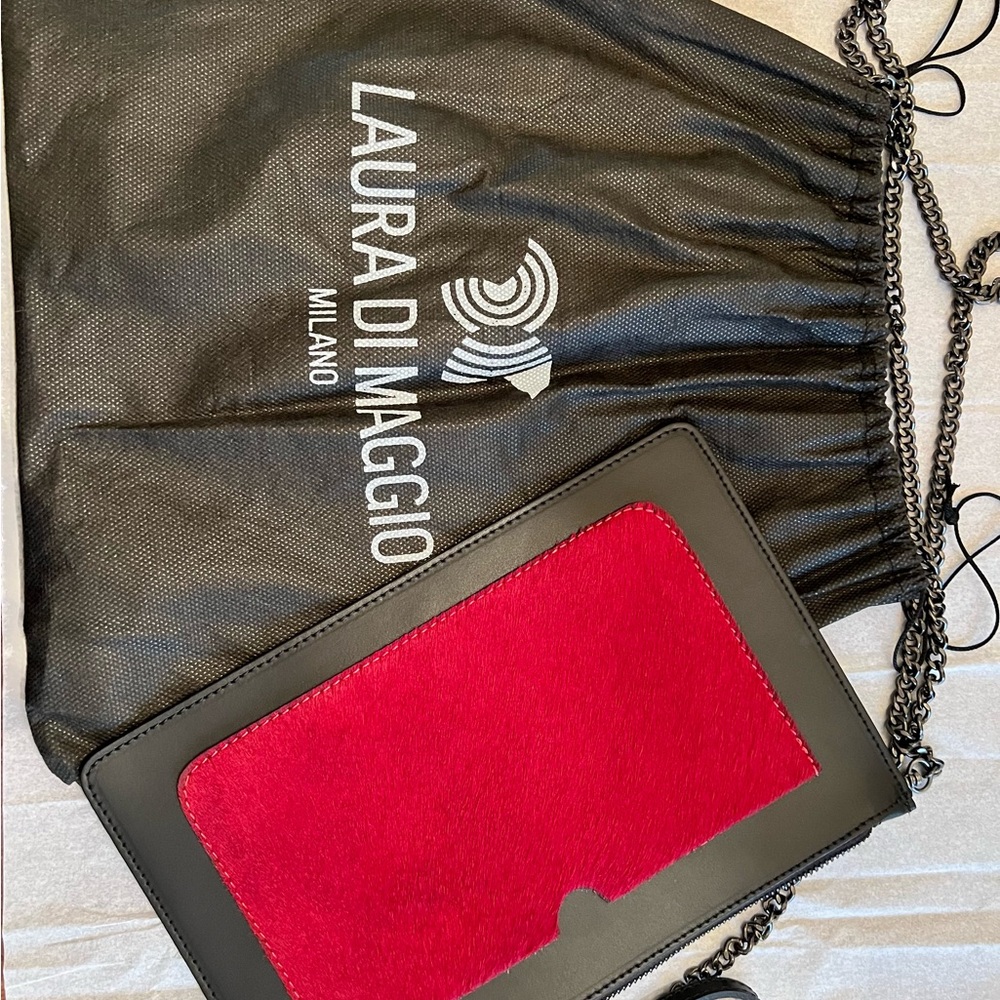 Laura DiMaggio Black and Red Crossbody with Modern Minimalist Design